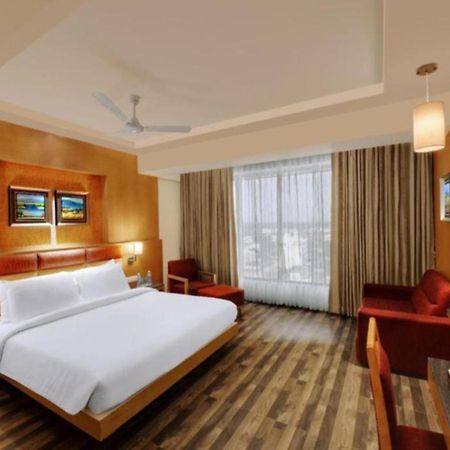 Hotel Seven Inn Near Delhi Airport New Delhi Ngoại thất bức ảnh